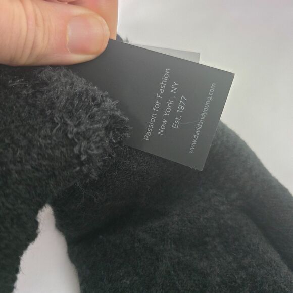 David and Young Hat & Gloves Women's OSFM Black Beanie Knit Very Soft NWT - Picture 5 of 16